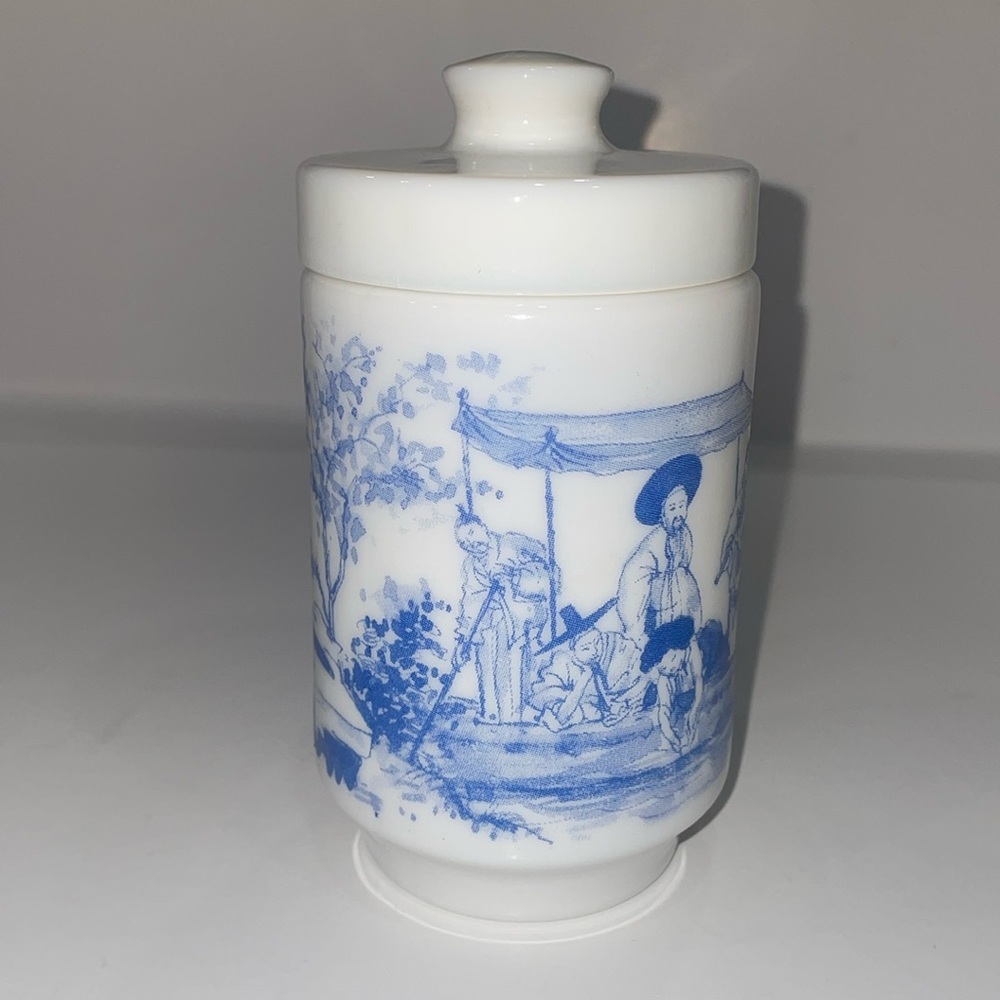 Container With Lid Made in Belgium